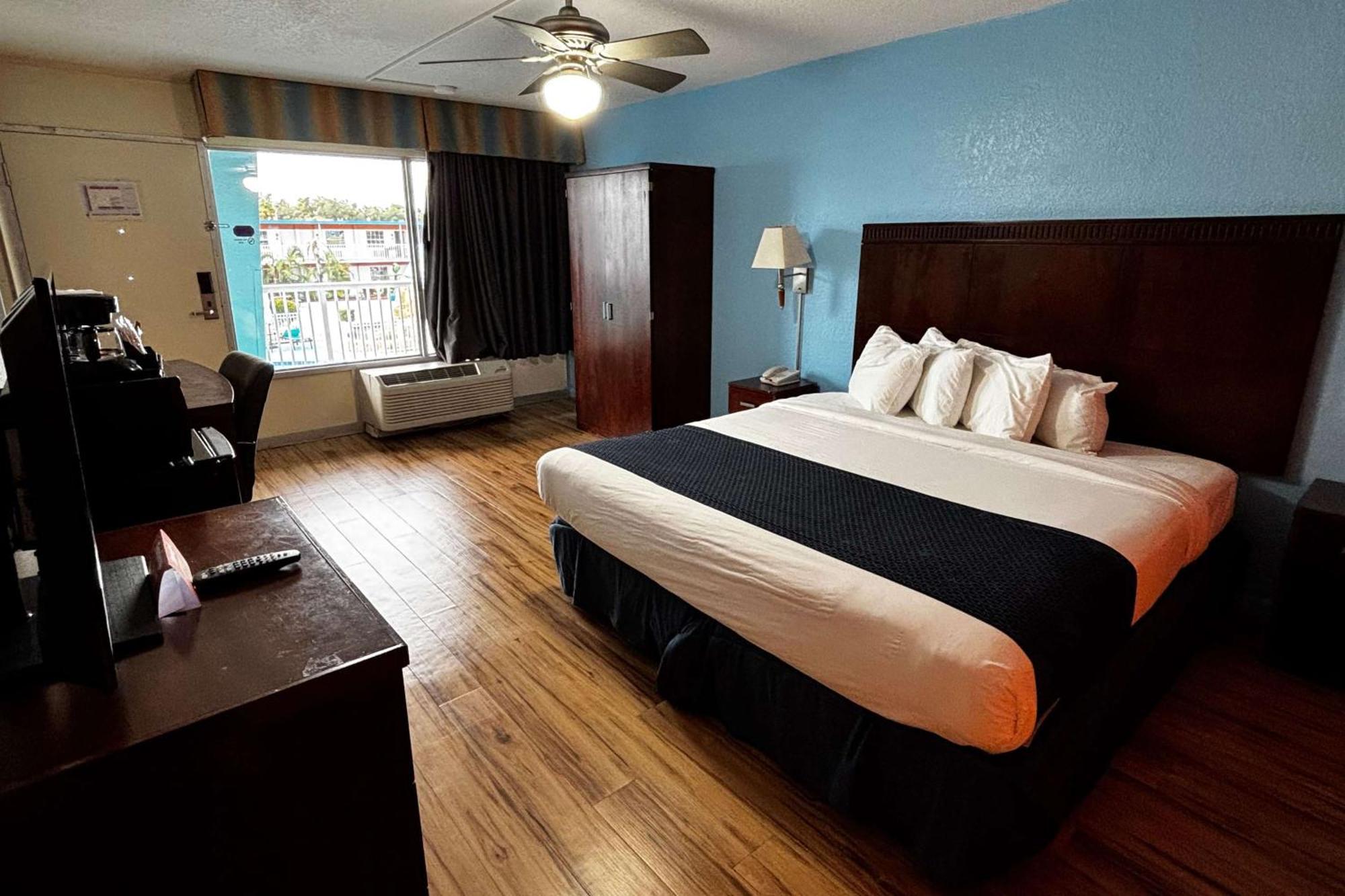 Quarto com Cama King-size - Não Fumantes
